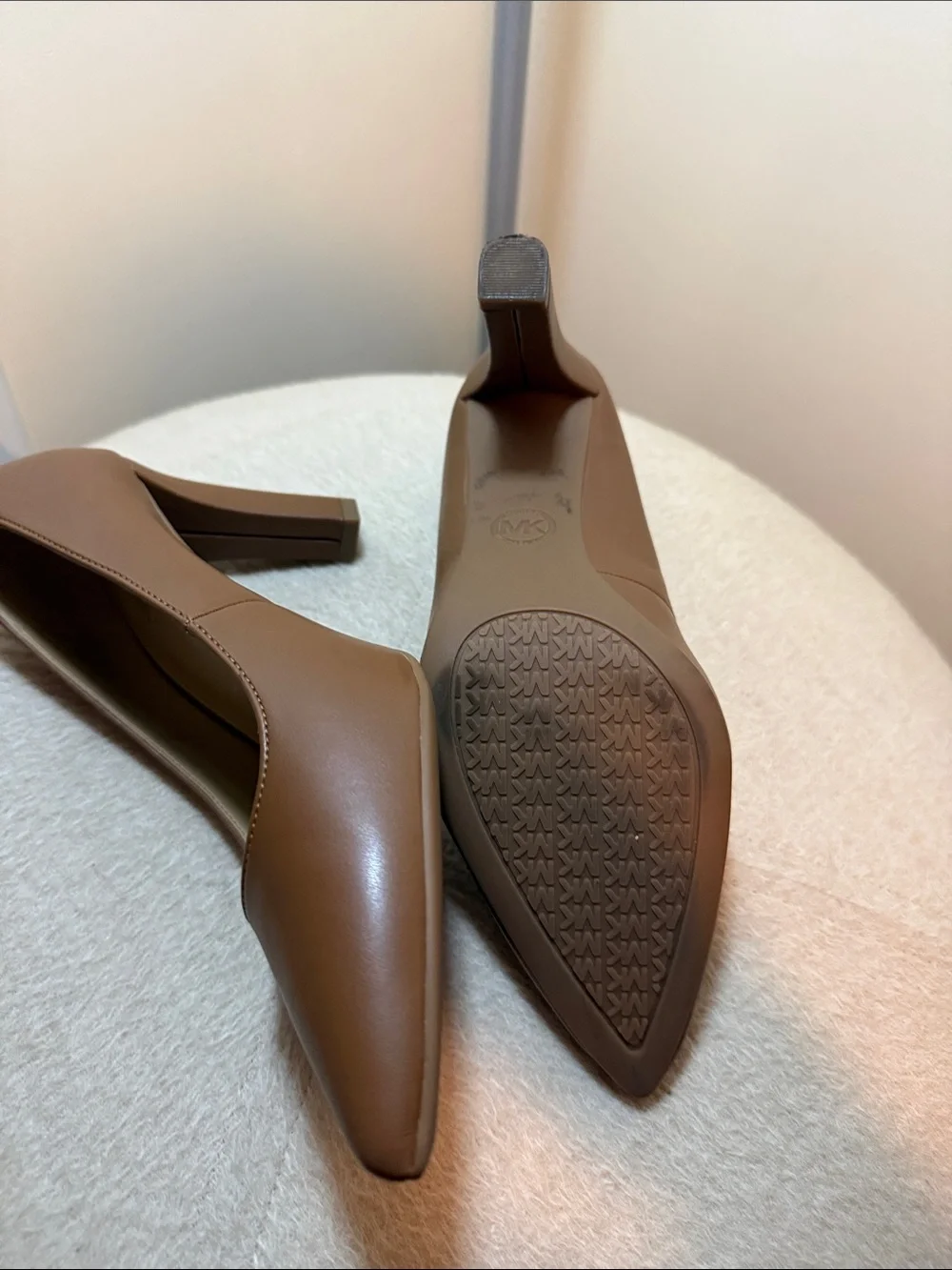 MICHAEL Michael Kors Camel Brown Pointed-Toe Block Heel Pumps excellent pre-owne